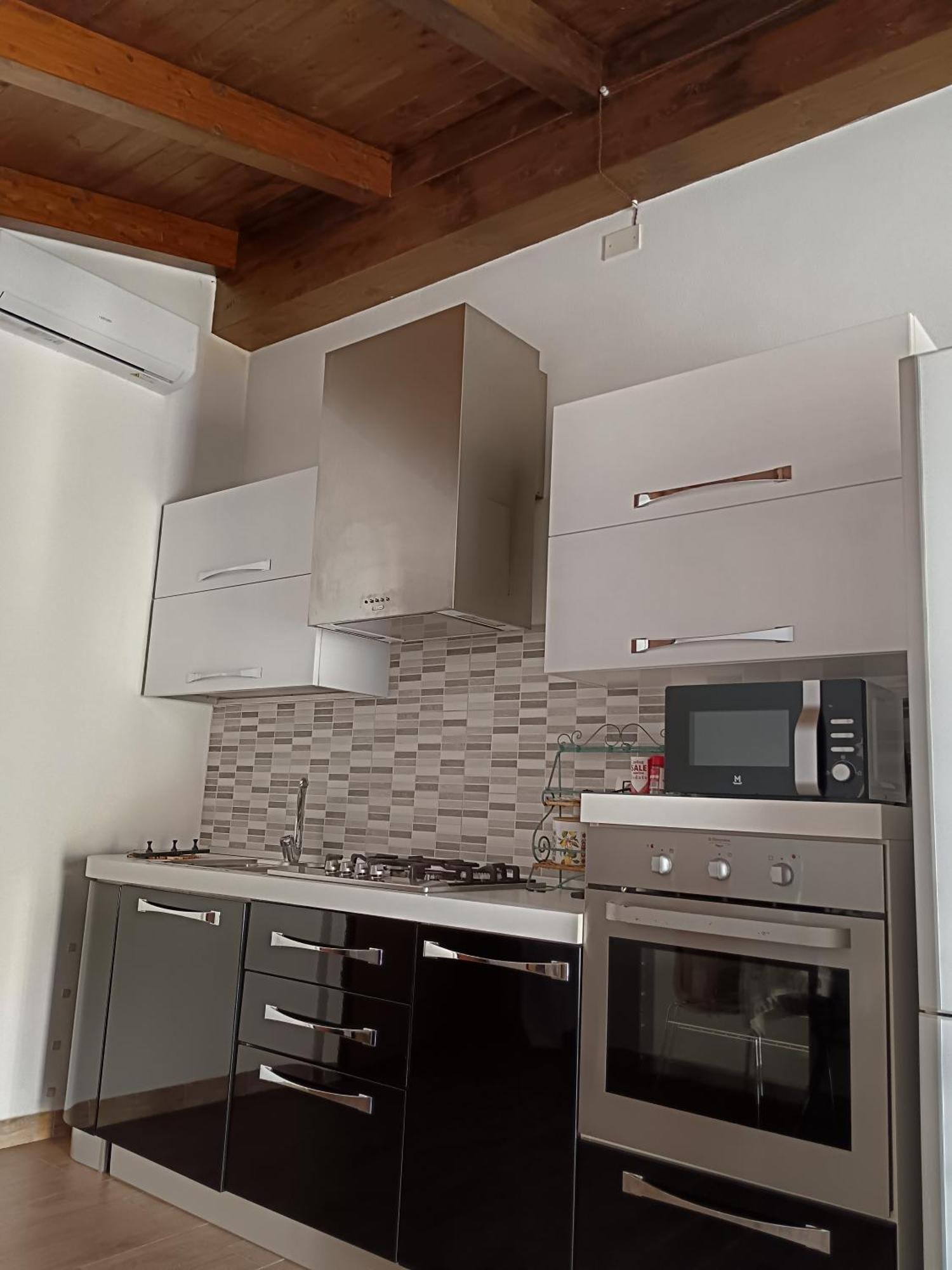 Appartamento Con Terrazzo Privato E Netflix Cagliari Exterior foto